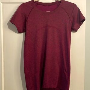 Lululemon Active Tee Size Small SS Crew Neck “Breathe Repeat” Berry Color